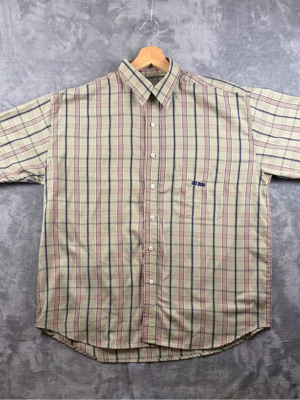 Guess Vintage Relaxed Fit  Plaid Short-Sleeve Button-Down Shirt in Beige